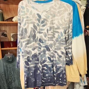 Source Unknown Navy and Gray Leaf Print Tunic